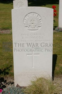 FORT PITT MILITARY CEMETERY - WOODS, ALBERT WILLIAM