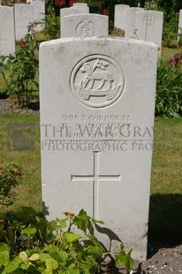 FORT PITT MILITARY CEMETERY - WRIGHT, R S