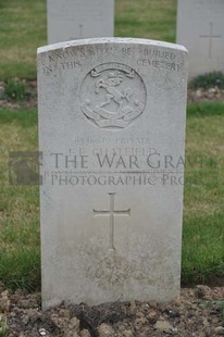 LE GRAND HASARD MILITARY CEMETERY, MORBECQUE - CHATFIELD, FRANK ERNEST
