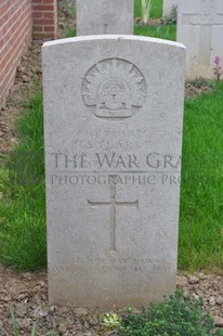 LE GRAND HASARD MILITARY CEMETERY, MORBECQUE - CLARKE, HARRY STEPHEN