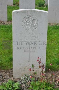 LE GRAND HASARD MILITARY CEMETERY, MORBECQUE - HAWES, NIGEL JAMES