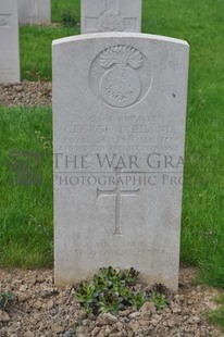 LE GRAND HASARD MILITARY CEMETERY, MORBECQUE - IRELAND, GEORGE
