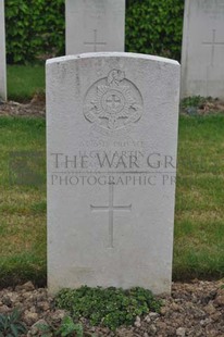 LE GRAND HASARD MILITARY CEMETERY, MORBECQUE - MARTIN, HORACE GEORGE