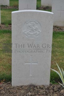 LE GRAND HASARD MILITARY CEMETERY, MORBECQUE - RYE, CHARLES FREDERICK