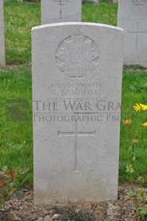 LE GRAND HASARD MILITARY CEMETERY, MORBECQUE - SANDFORD, G