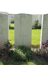Couin New British Cemetery - Benham, William Henry