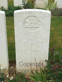 Couin New British Cemetery - Birch, Richard