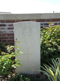 Couin New British Cemetery - Boughton, R H