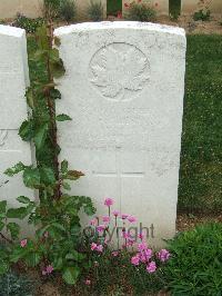 Couin New British Cemetery - Brooks, W F