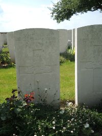 Couin New British Cemetery - Bushby, Ernest Oswald