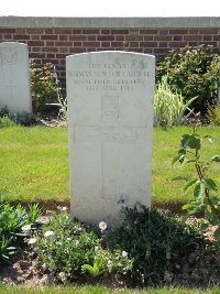 Couin New British Cemetery - Caton, Norman Newton