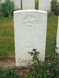 Couin New British Cemetery - Clark, Jack