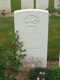 Couin New British Cemetery - Crimes, William