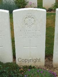 Couin New British Cemetery - Dodd, J