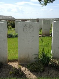 Couin New British Cemetery - East, S H