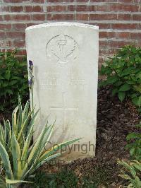 Couin New British Cemetery - Fewtrell, E