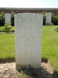 Couin New British Cemetery - Finbow, Frederick Arthur