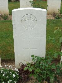 Couin New British Cemetery - Fitzgerald, J