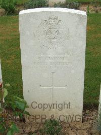 Couin New British Cemetery - Gloyne, Percy