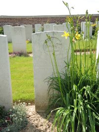 Couin New British Cemetery - Grugeon, Norman Henry