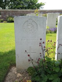 Couin New British Cemetery - Hallett, Frederick Field