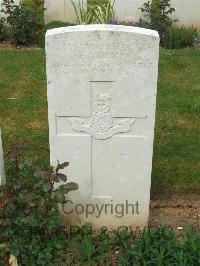 Couin New British Cemetery - Hardiker, J