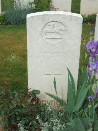 Couin New British Cemetery - Haselum, F