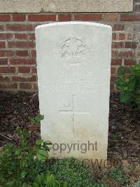 Couin New British Cemetery - Henshaw, W