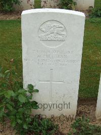 Couin New British Cemetery - Hillman, H