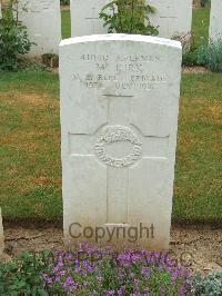 Couin New British Cemetery - Kirk, William