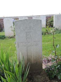 Couin New British Cemetery - Millard, F G