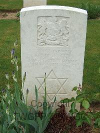 Couin New British Cemetery - Millward, Kenneth