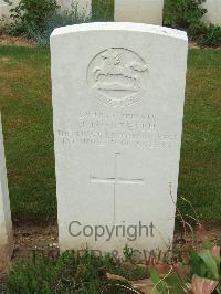 Couin New British Cemetery - Monteith, James