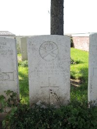 Couin New British Cemetery - Morrison, R M