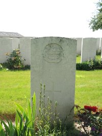 Couin New British Cemetery - Nicholson, Lionel George