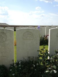 Couin New British Cemetery - Nuttall, J E