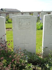 Couin New British Cemetery - Parton, Charles Edward