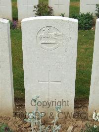 Couin New British Cemetery - Philbin, P