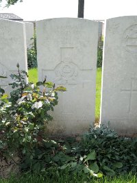 Couin New British Cemetery - Reed, Cecil Richard