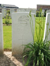 Couin New British Cemetery - Roberts, Charles Theodore