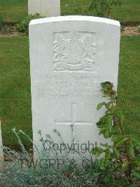 Couin New British Cemetery - Satchwell, F