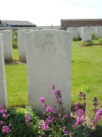 Couin New British Cemetery - Staples, Walter Ernest