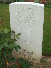 Couin New British Cemetery - Taylor, J