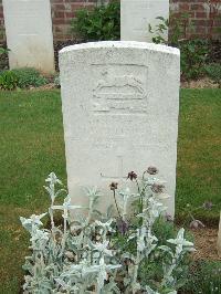 Couin New British Cemetery - Tempest, David