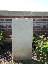 Couin New British Cemetery - Wilson, C H