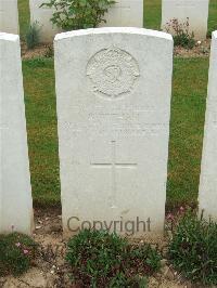 Couin New British Cemetery - Witham, B