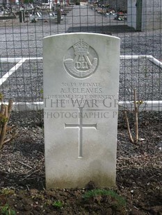 GLAGEON COMMUNAL CEMETERY - CLEAVES, A J