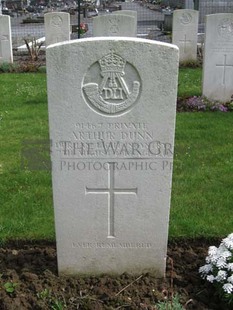 GLAGEON COMMUNAL CEMETERY - DUNN, ARTHUR