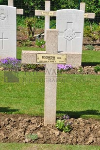 GLAGEON COMMUNAL CEMETERY - FISCHKOW, VEDR