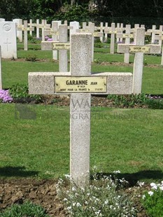 GLAGEON COMMUNAL CEMETERY - GARANNE, JEAN